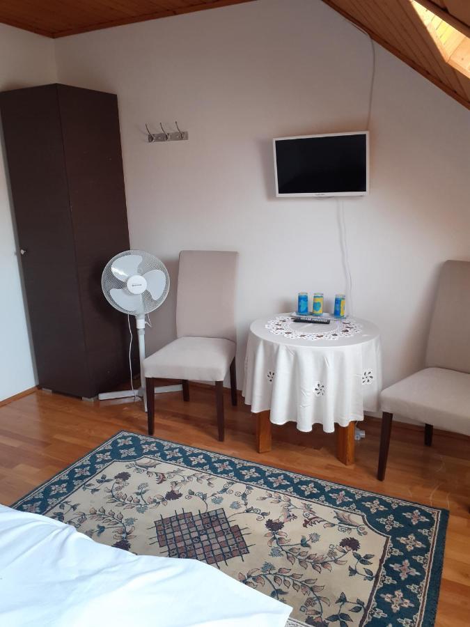 Hotel Anna vendégház Balatonakali Esterno foto