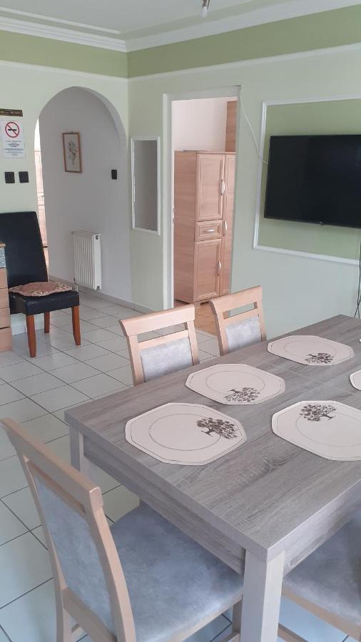 Hotel Anna vendégház Balatonakali Esterno foto