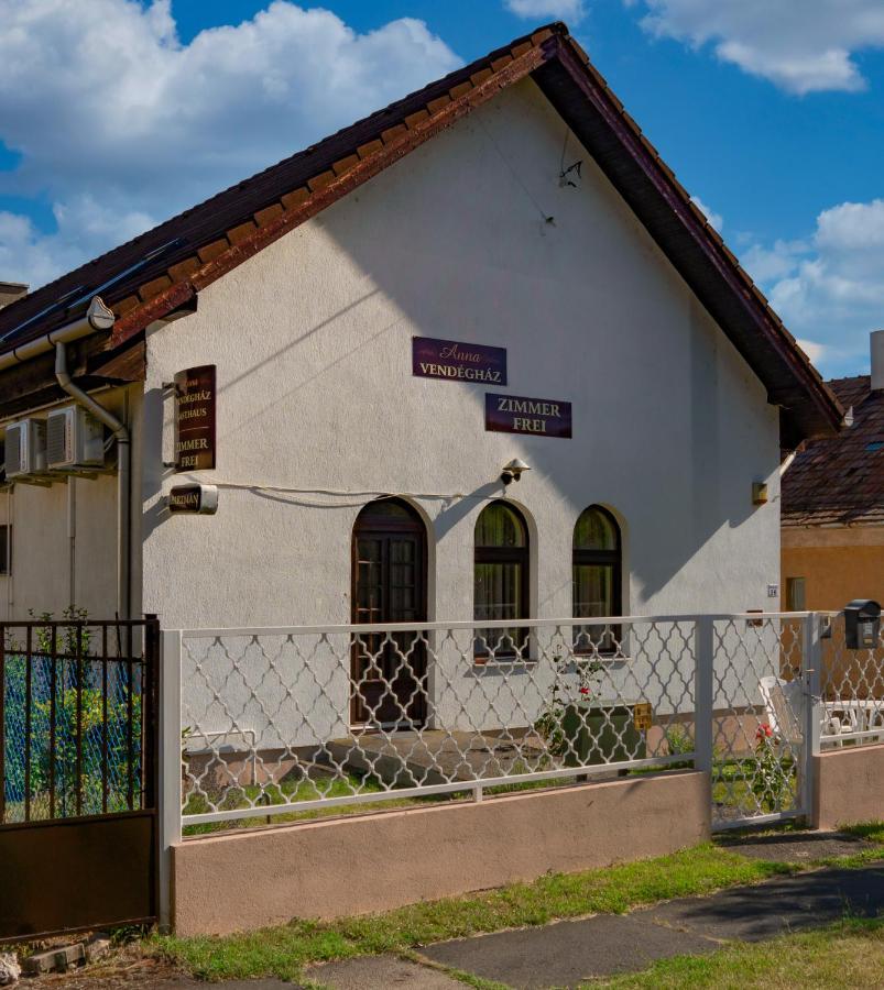 Hotel Anna vendégház Balatonakali Esterno foto