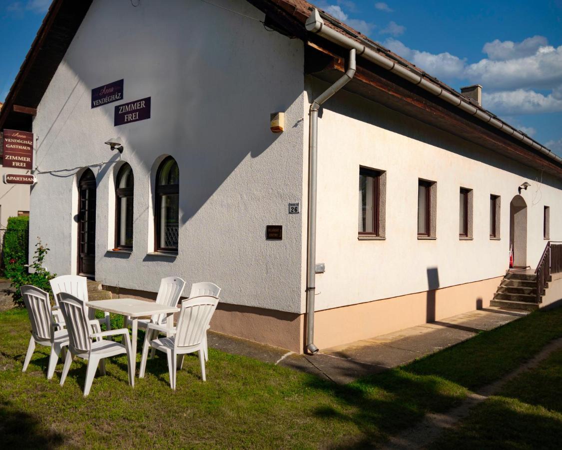 Hotel Anna vendégház Balatonakali Esterno foto